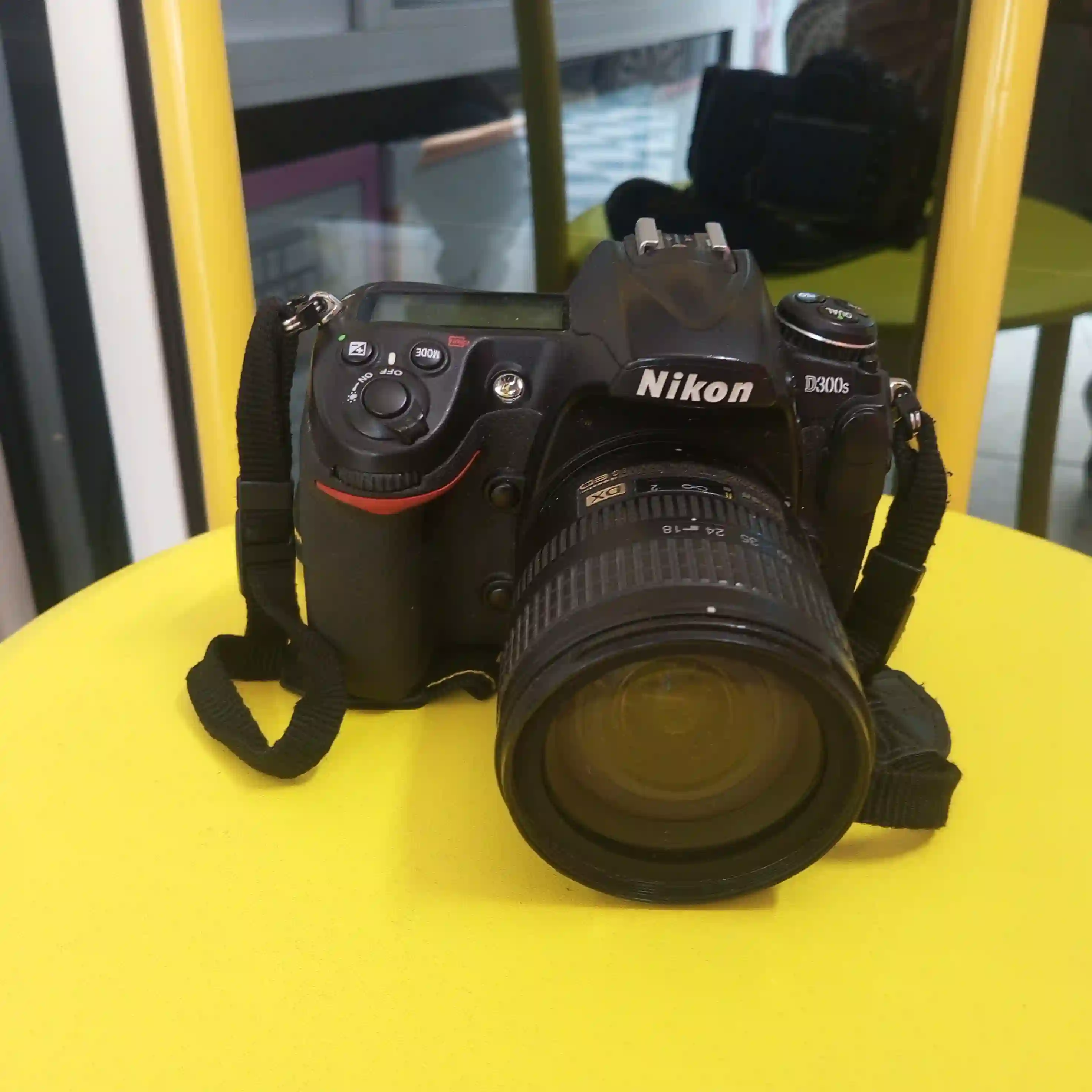 Nikon d 300s Avec 24 135 à Hammam Chatt0