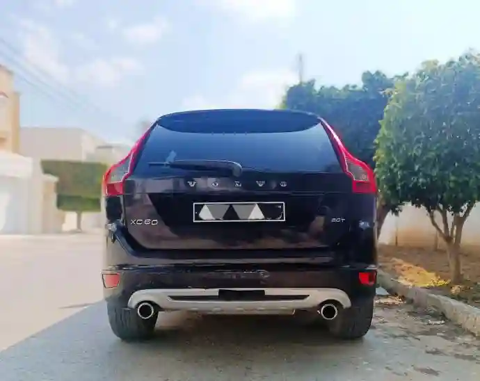 SUV - Volvo Xc60 Finition R-design Tout Option en Excellent Etat - Vue 1