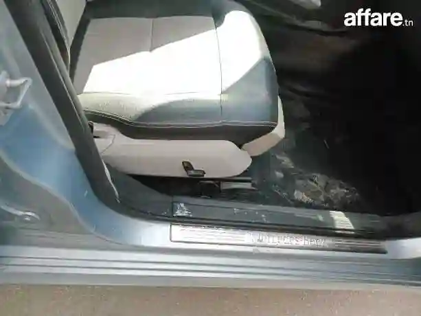 Mercedes E200 - Vue 10