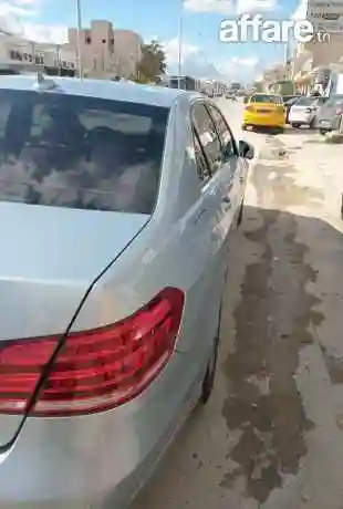 Mercedes E200 - Vue 8