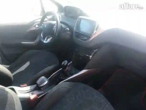 Peugeot 2008 SUV - Vue 3