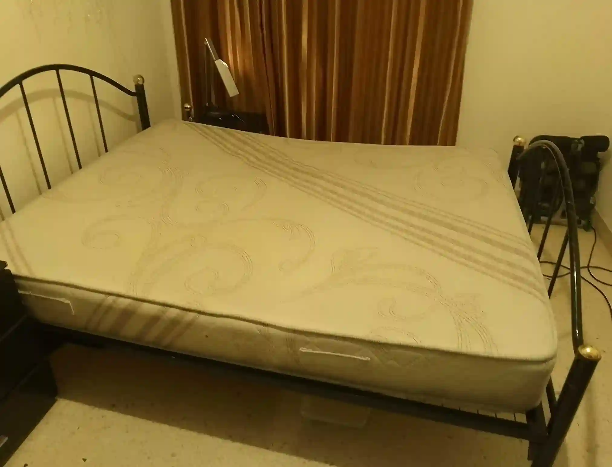 À Vendre Ensemble de Chambre à Coucher - Vue 4