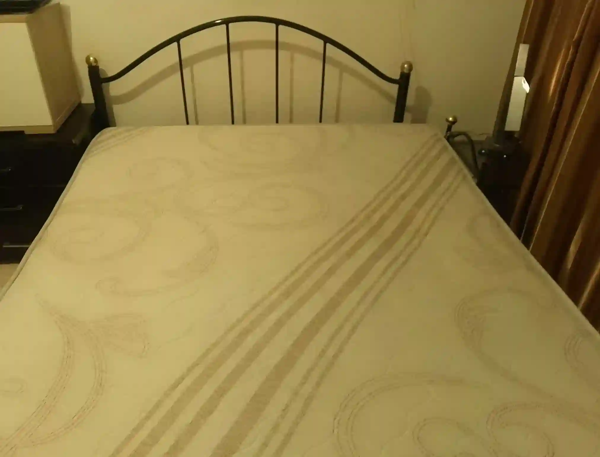 À Vendre Ensemble de Chambre à Coucher - Vue 6