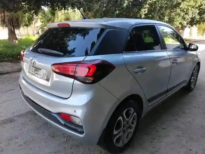Hyundai I 20 High Grade Première Main EN Excellent État - Vue 1