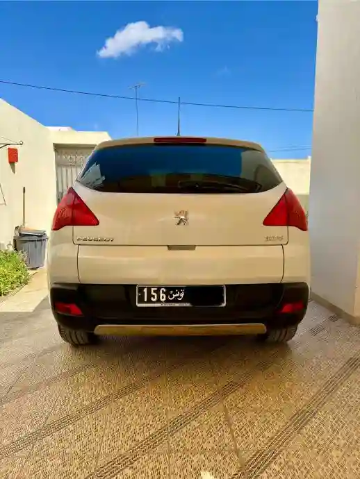 Peugeot 3008 Premium Blanc Nacré - Vue 4