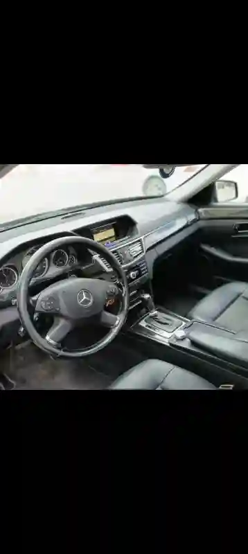 Mercedes 200 Essence 2011 - Vue 4