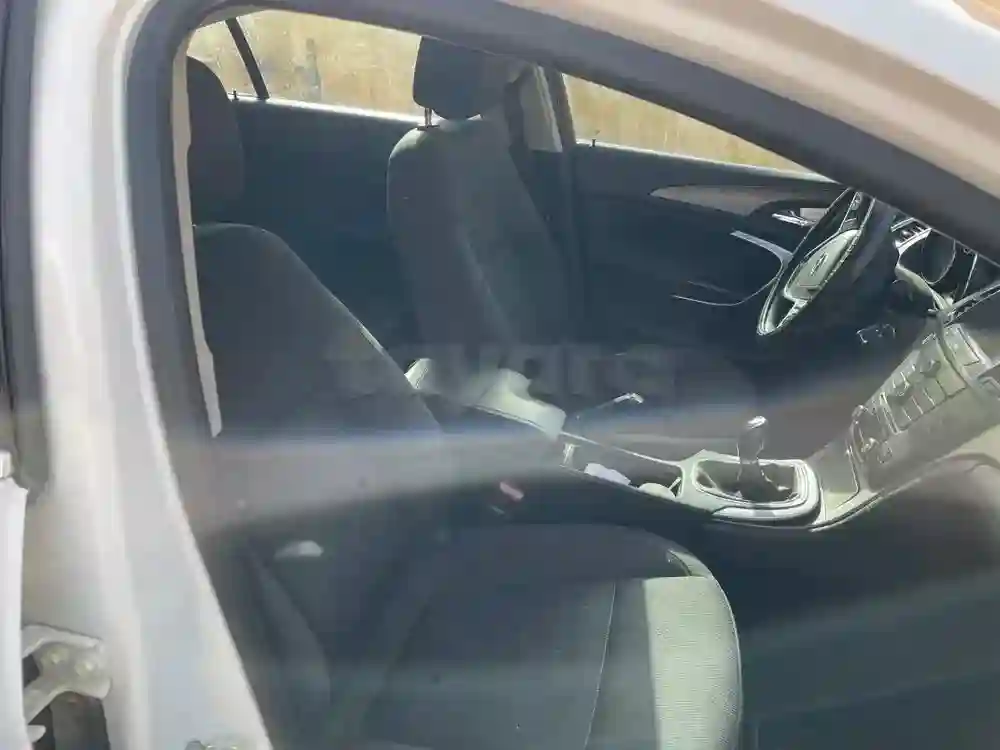 Opel Insignia 20l - Vue 2