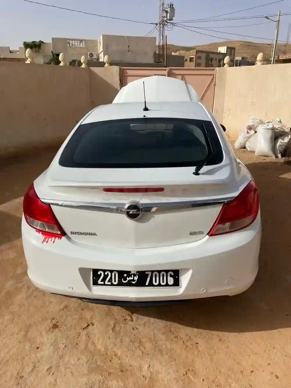 Opel Insignia 20l - Vue 4