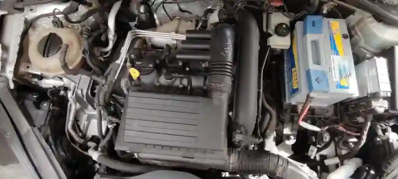 Volkswagen Golf Essence 2013 - Vue 8