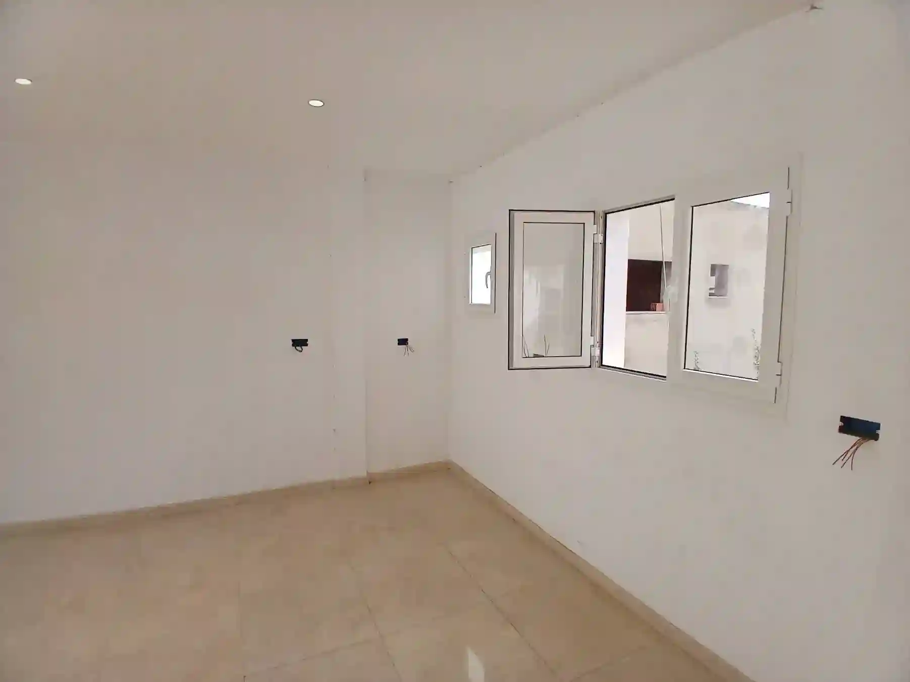 Louer Local Commercial Showroom - Vue 1
