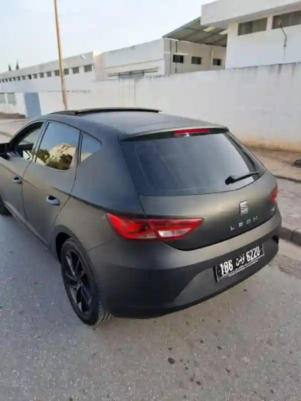 Seat Leon Essence 2016 - Vue 3