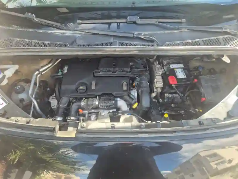 Peugeot Partner Diesel 2021 - Vue 3