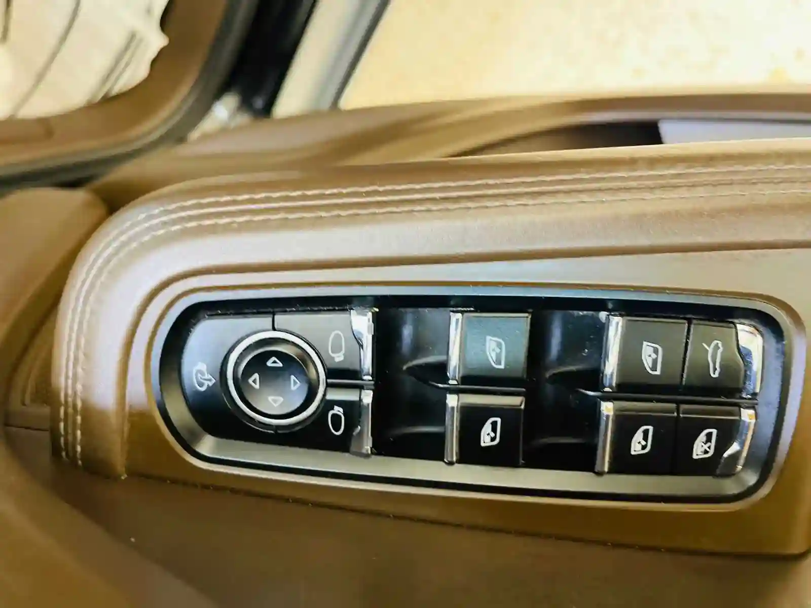 Porsche Macan - Vue 8