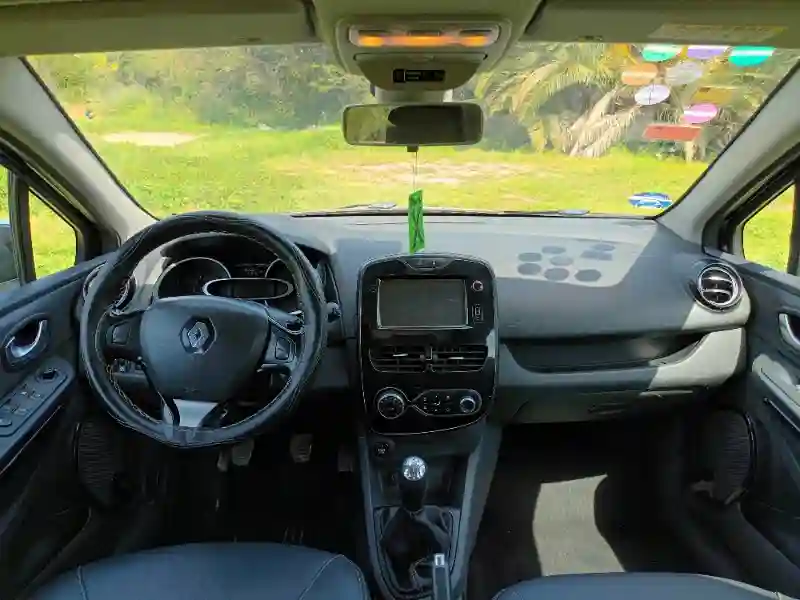 Renault Clio Essence 2015 - Vue 7