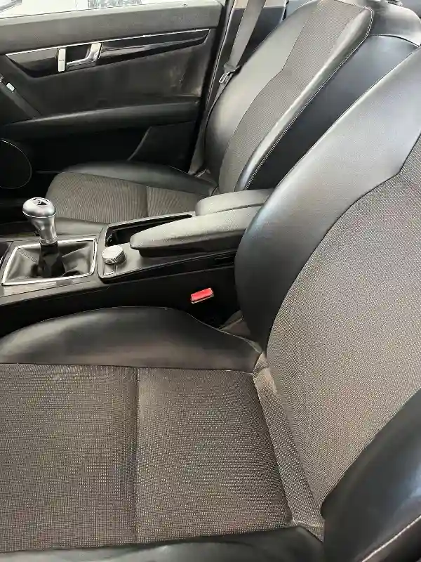 Mercedes 200 Diesel 2007 - Vue 3