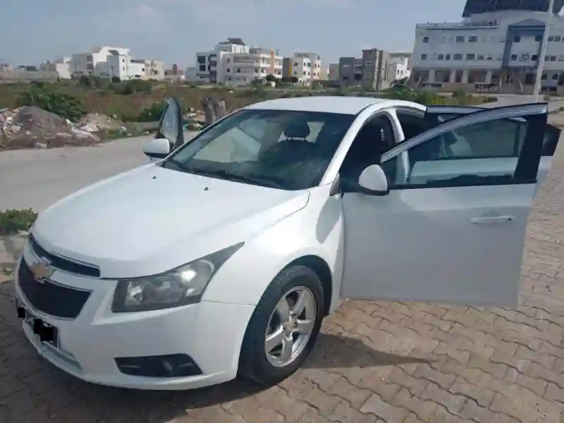 Chevrolet Cruze Essence 2012 - Vue 8