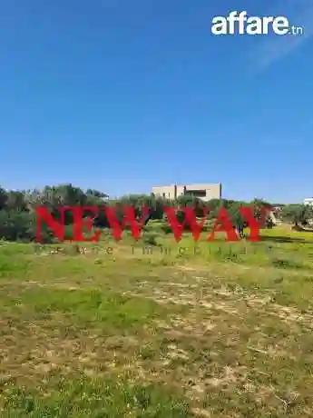 Terrain à Koussour Gharnata Chatt Mariem sur un Axe Principa - Vue 1