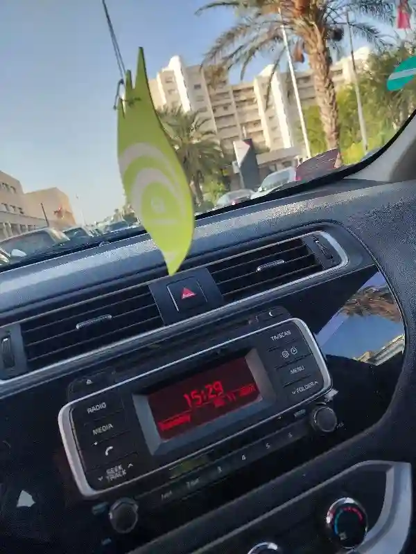 Kia RIO Essence 2016 - Vue 2