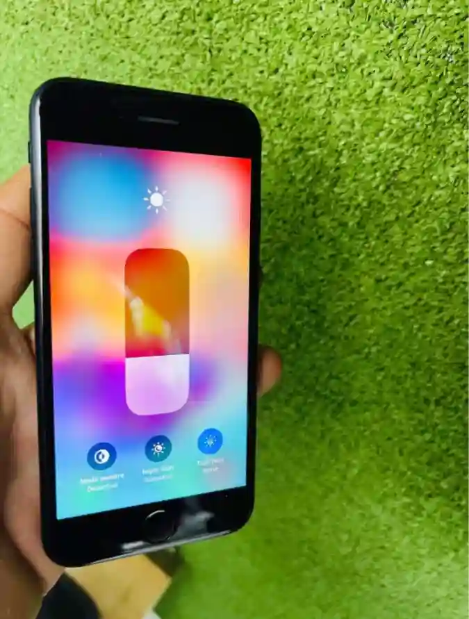 Iphone se 2020 - Vue 3
