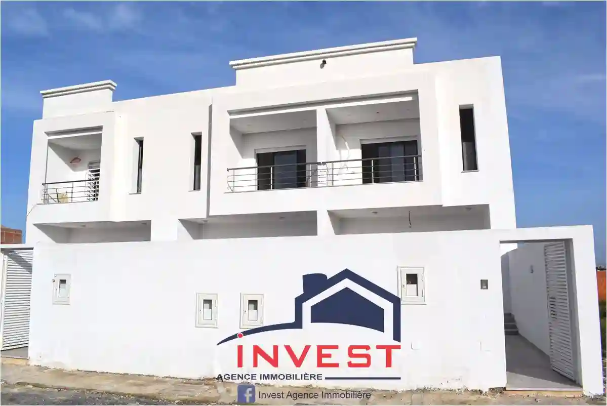 à Vendre – Duplex à Bhar Lazreg Avec Jardin - Vue 1