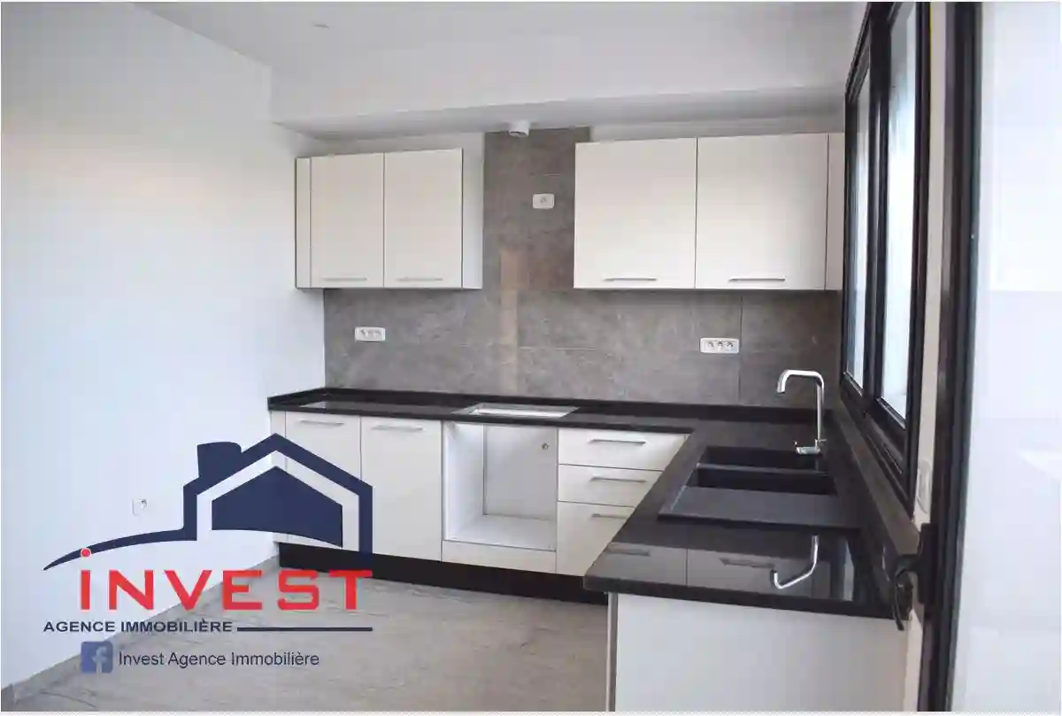 à Vendre – Duplex à Bhar Lazreg Avec Jardin - Vue 4