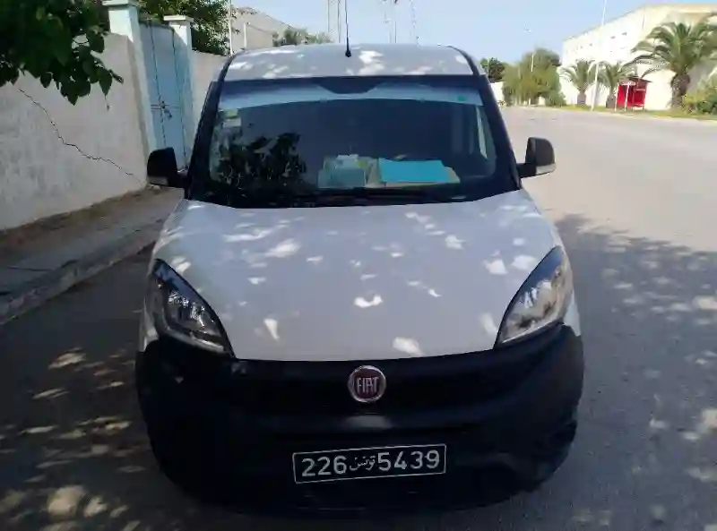 Fiat Doblo Diesel 2022 - Vue 2