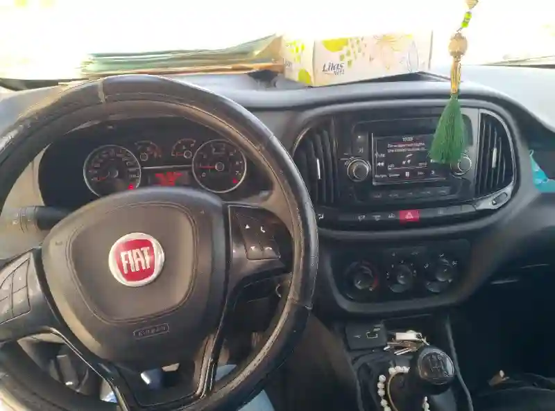 Fiat Doblo Diesel 2022 - Vue 5
