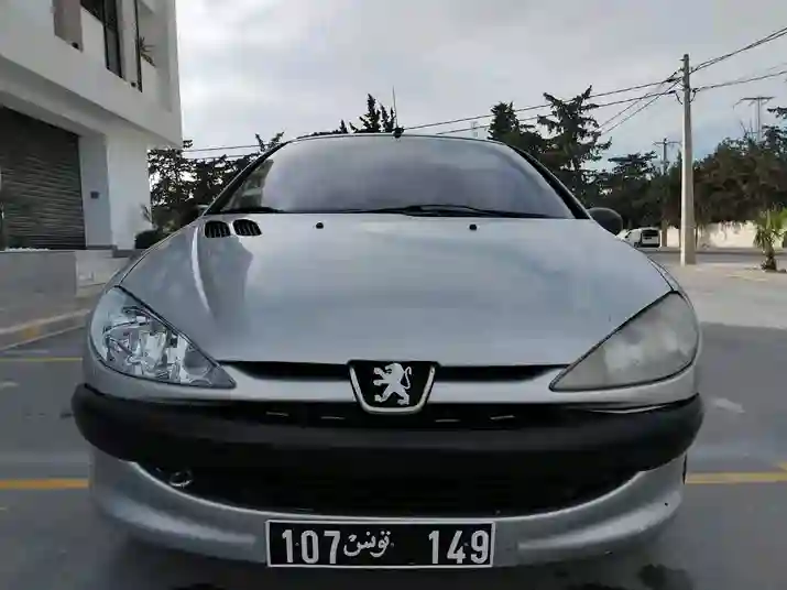 Peugeot 206 - Vue 3