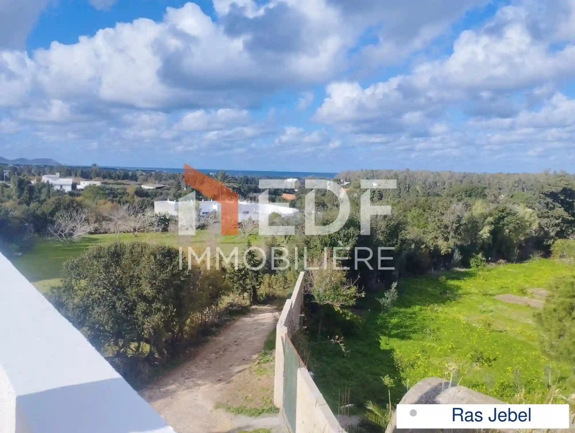 A Vendre Maison s+4 Route de la Plage ras Jebel - Vue 1