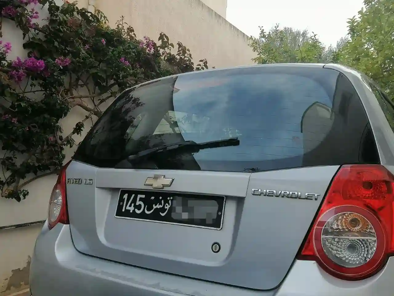 Chevrolet Aveo ls à Borj Louzir - Vue 4