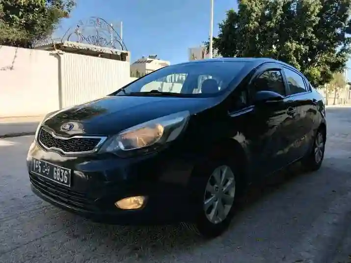 KIA RIO Première Main EN Excellent État - Vue 1