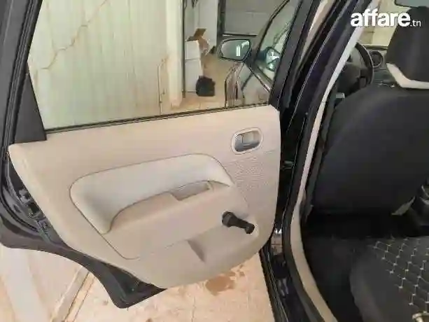 Ford Fiesta Ghia t - Vue 4