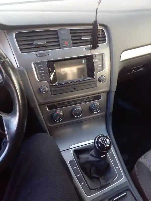 Volkswagen Golf Essence 2013 - Vue 1