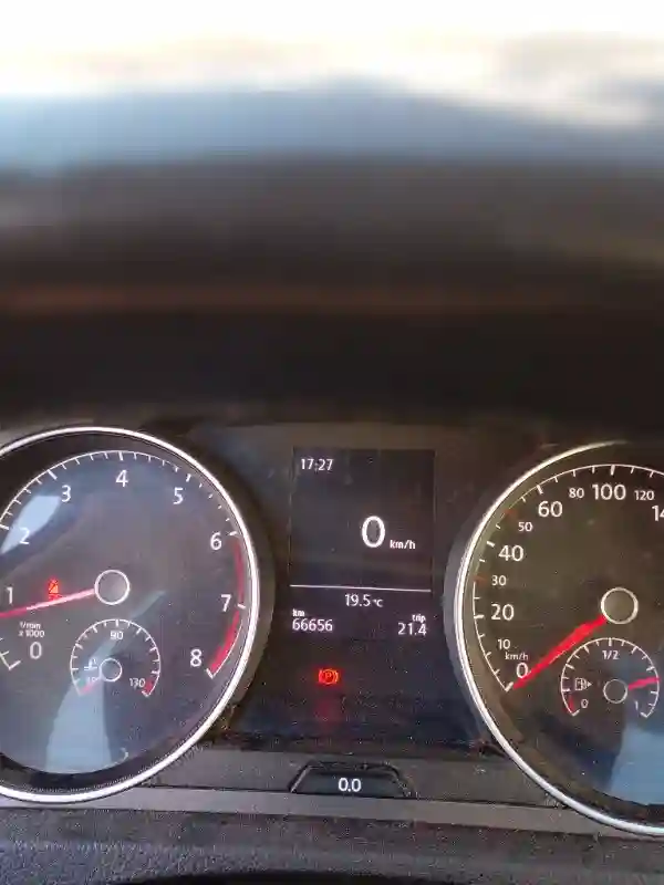 Volkswagen Golf Essence 2013 - Vue 4