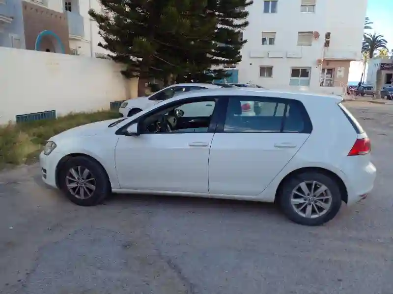 Volkswagen Golf Essence 2013 - Vue 6