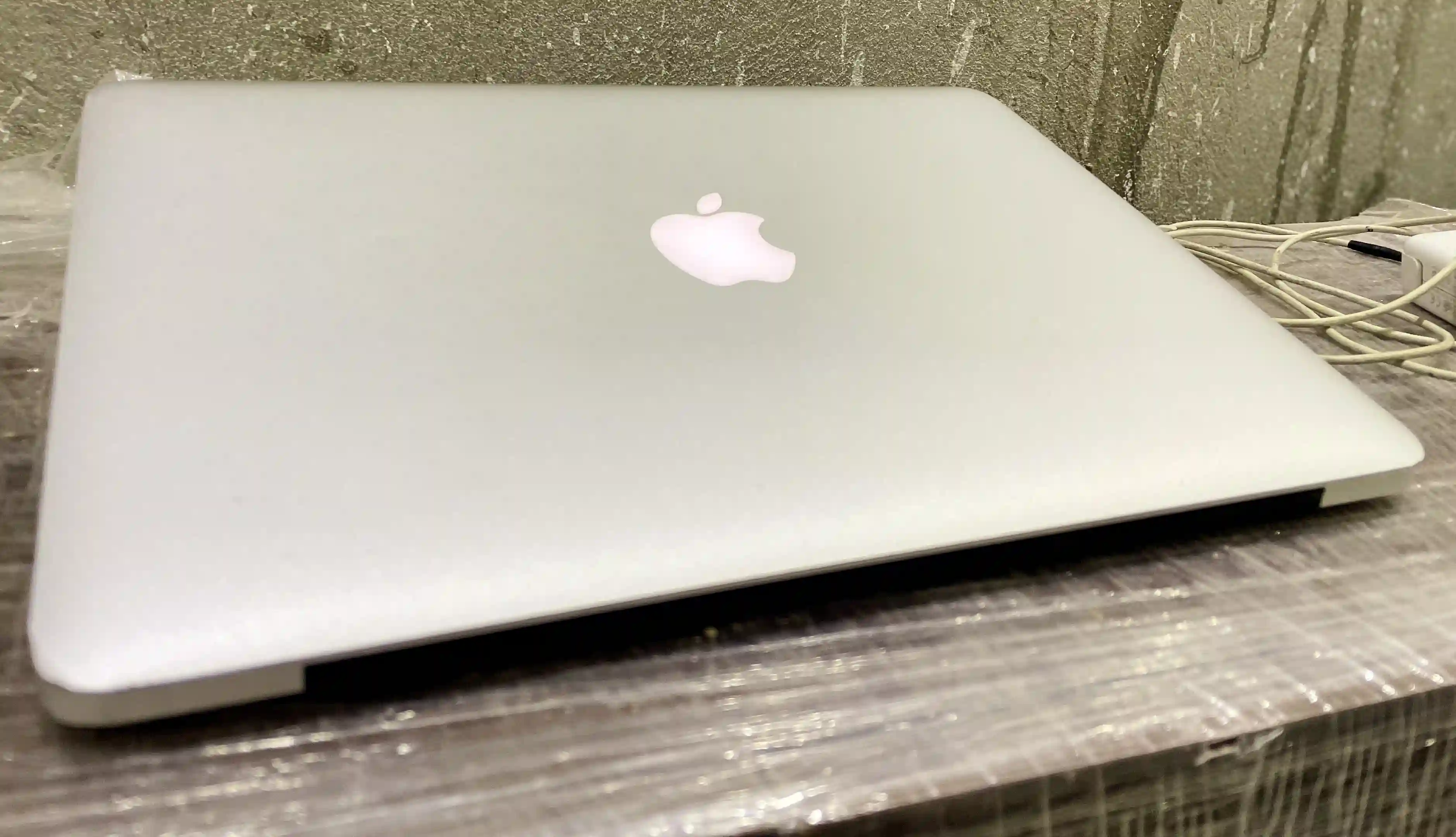 Apple Macbook pro 13 à Mannouba - Vue 1