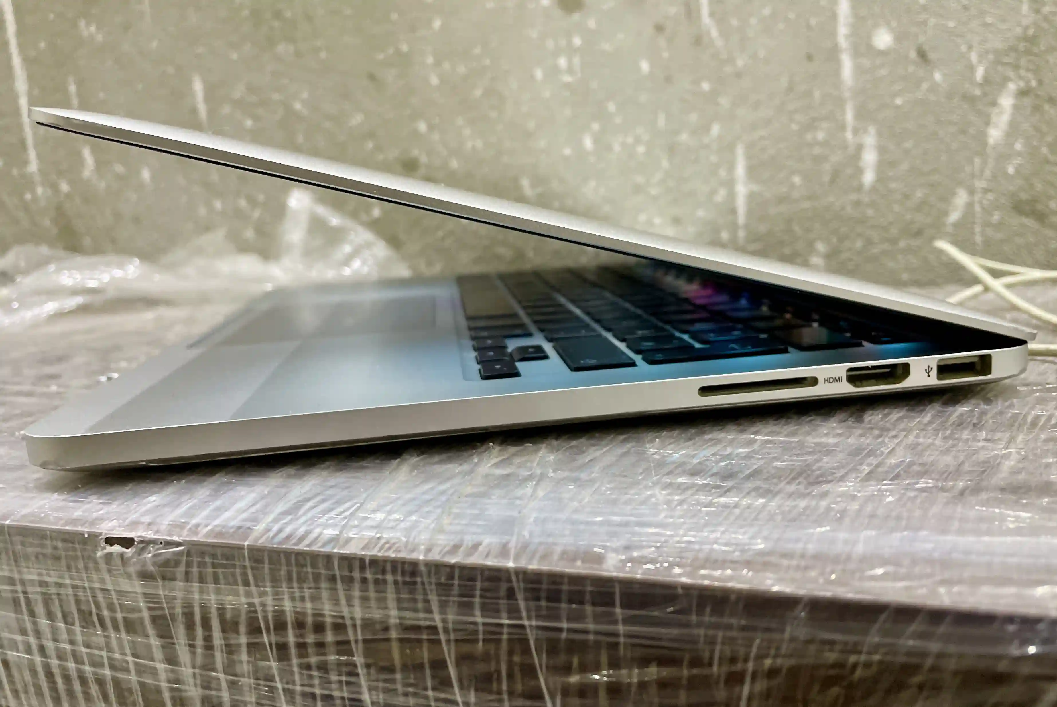 Apple Macbook pro 13 à Mannouba - Vue 2