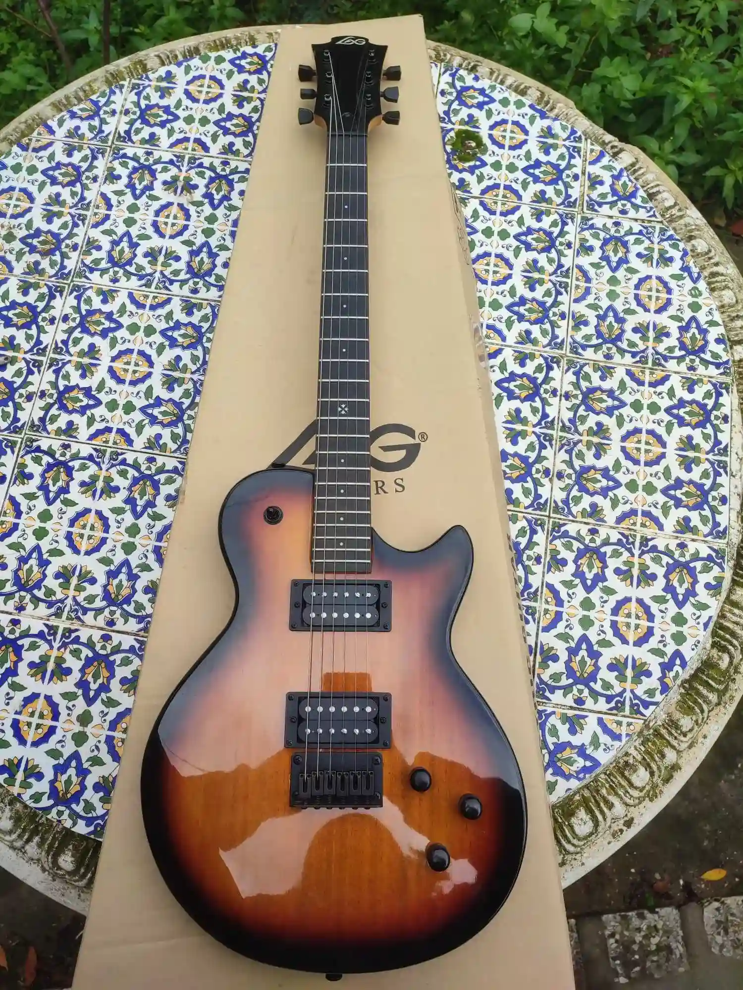 Guitare Électrique Avec Ampli - Vue 2