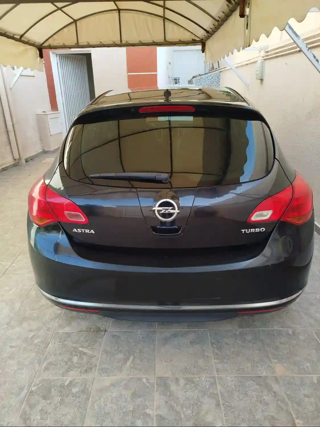 Opel Astra à Ben Arous - Vue 1