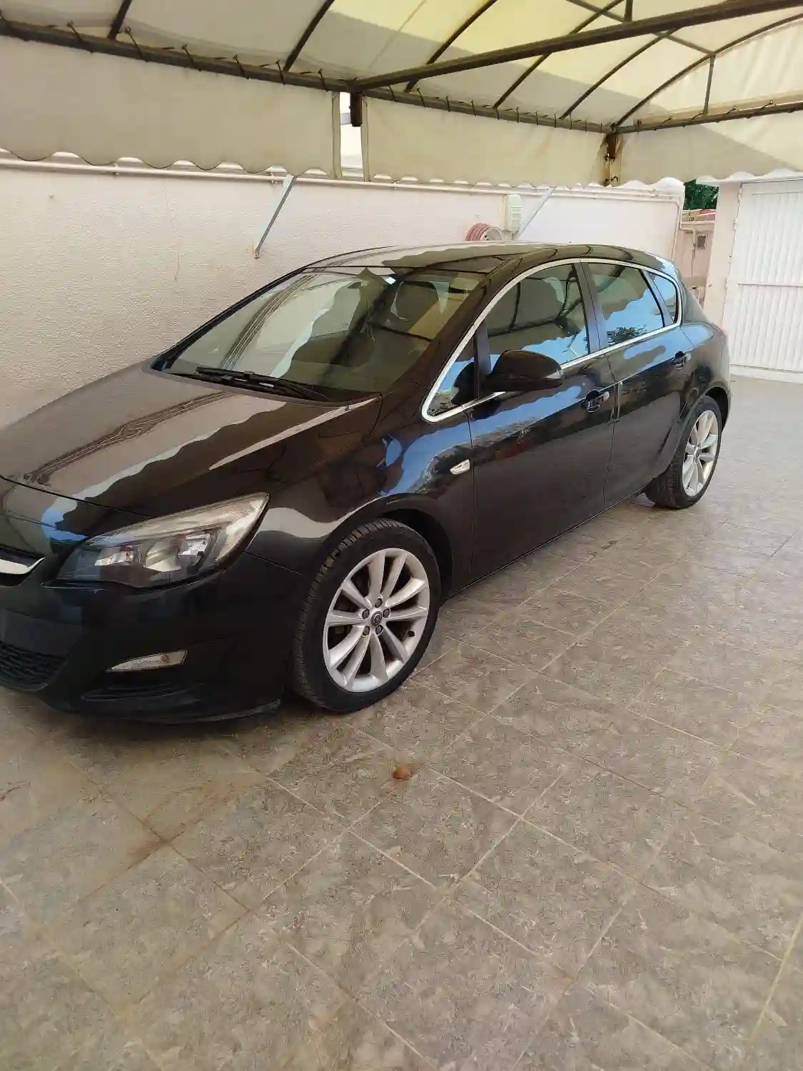 Opel Astra à Ben Arous - Vue 3