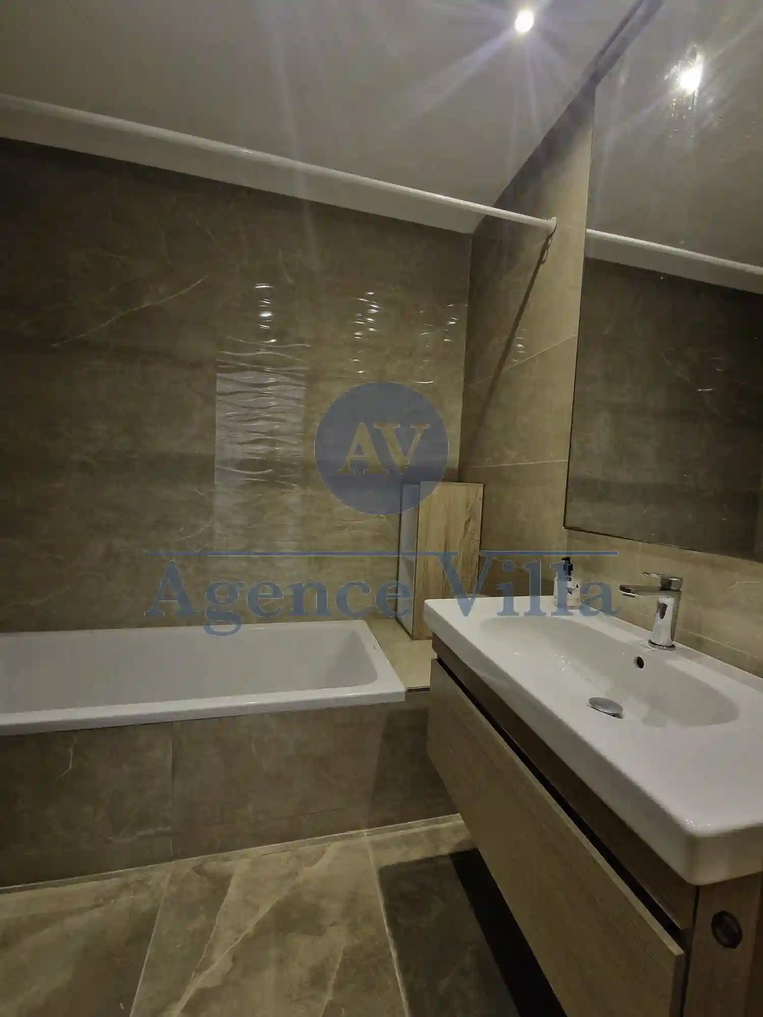 Un Appartement s1 Avec Terrasse à ain Zaghouan à Ain Zaghouan - Vue 2