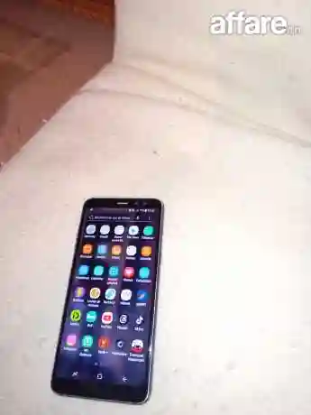 A Vendre Samsung Galaxy A8 (duos) - Vue 3
