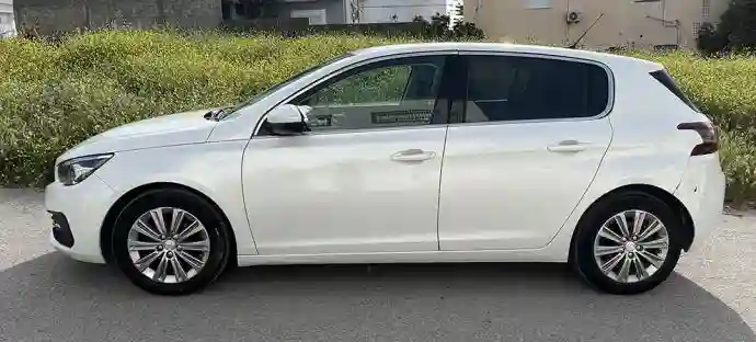 Peugeot 308 - Vue 6