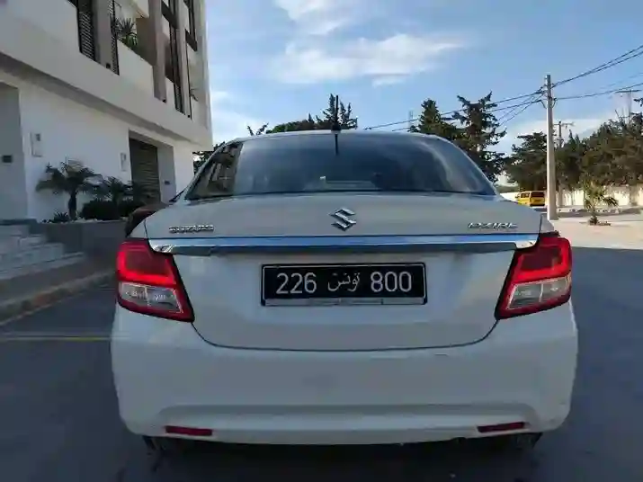 Suzuki Dzire GL EN État Neuf - Vue 3