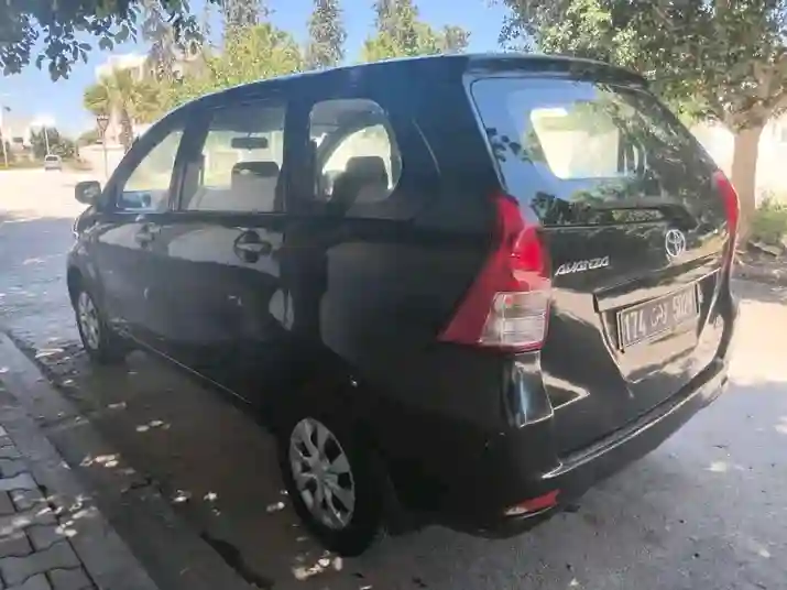 Toyota Avanza - Vue 2