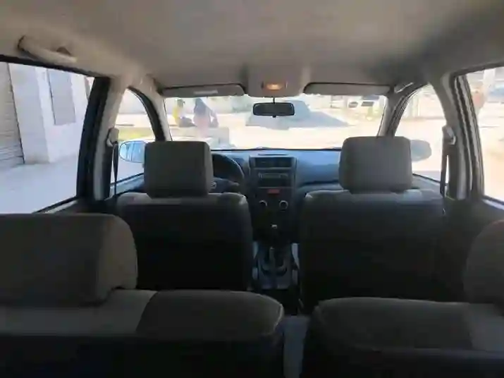 Toyota Avanza - Vue 4