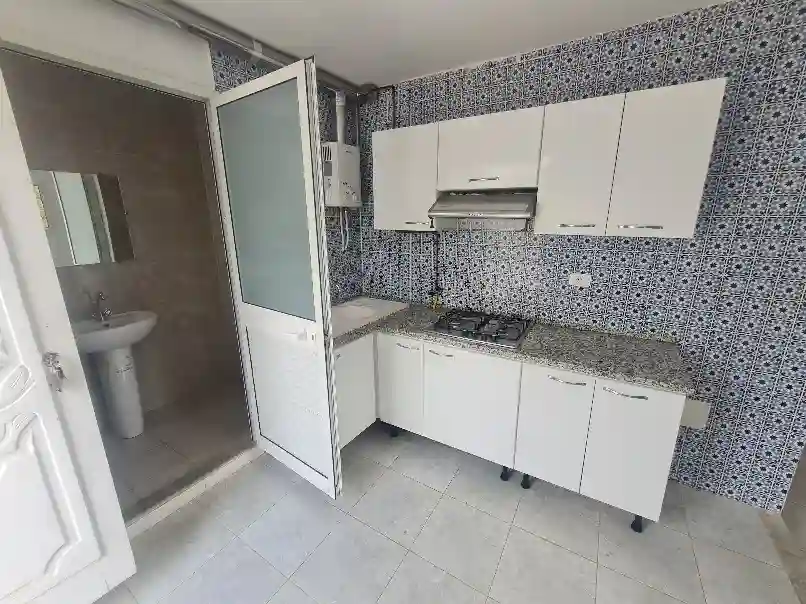 Studio a Ennasr 1 Wb3989 à Cite Ennasr 1 - Vue 4