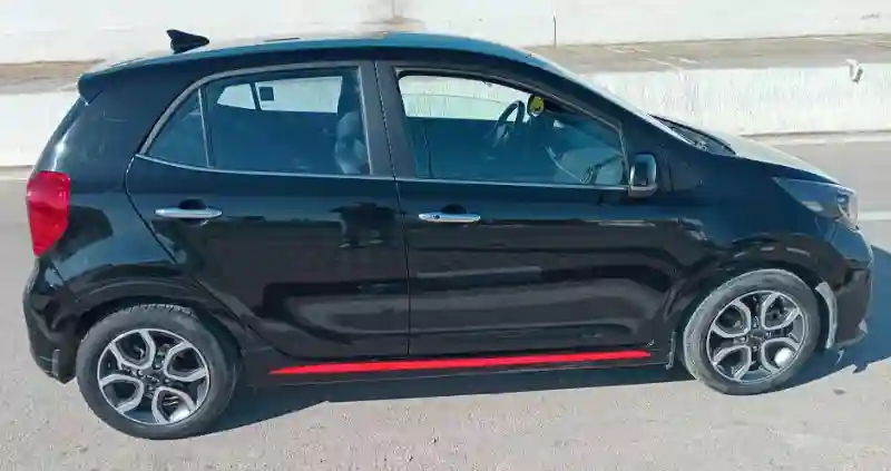 Kia Picanto Essence 2021 - Vue 2