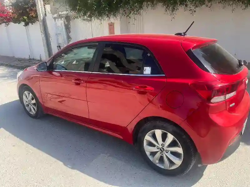 Kia RIO Essence 2022 - Vue 5