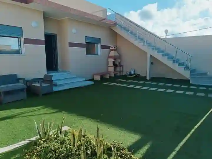 Maison Avec Meuble Neuf Située au Centre Ville à El Haouaria0